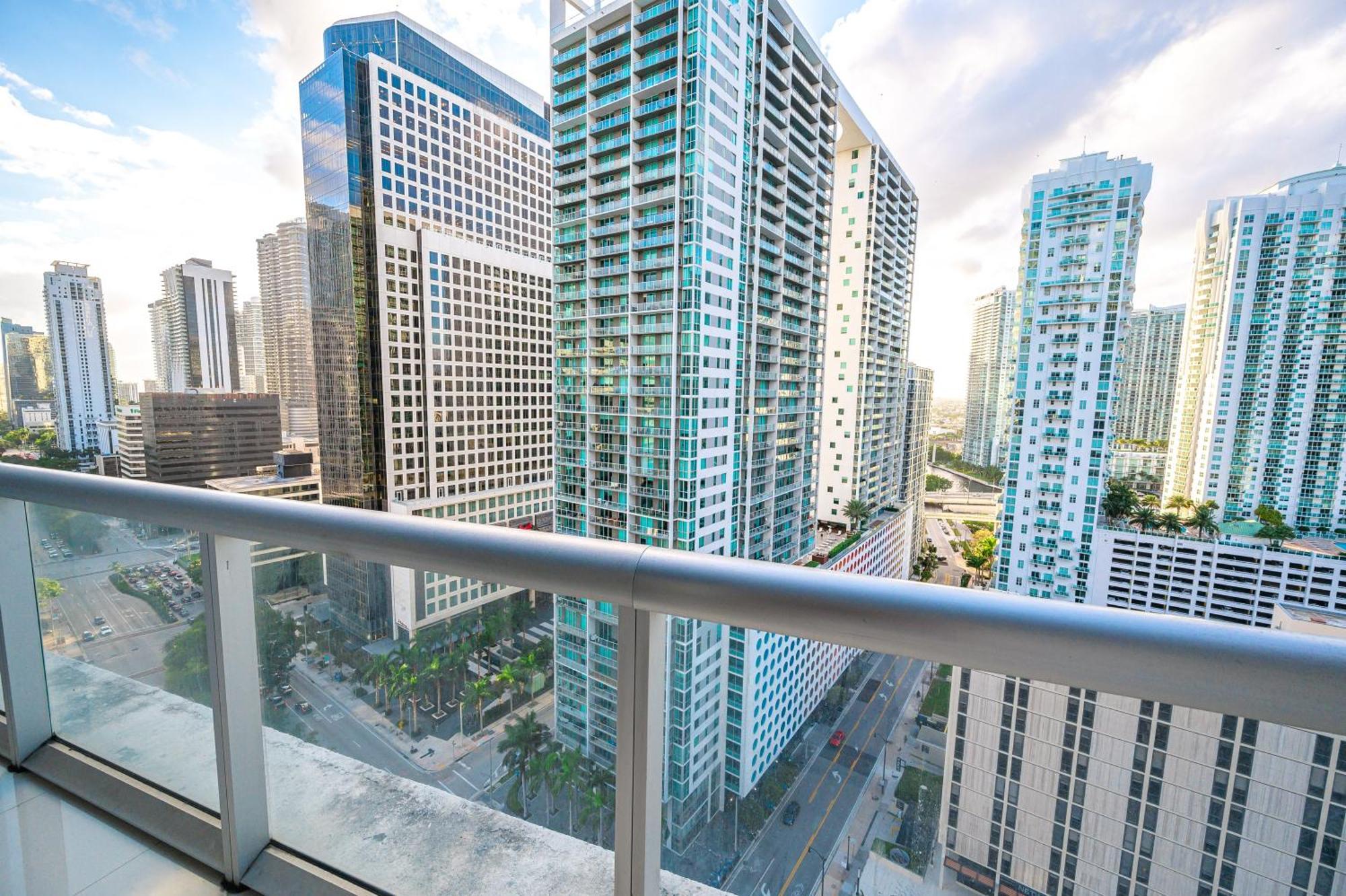 Icon Brickell Residences Apartahotel