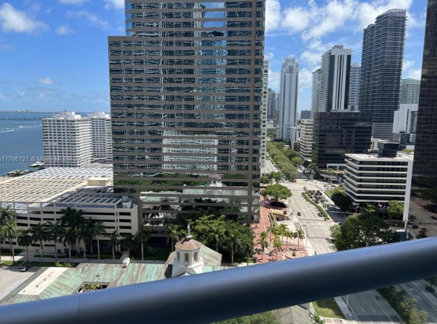 Icon Brickell Residences Apart-hotel